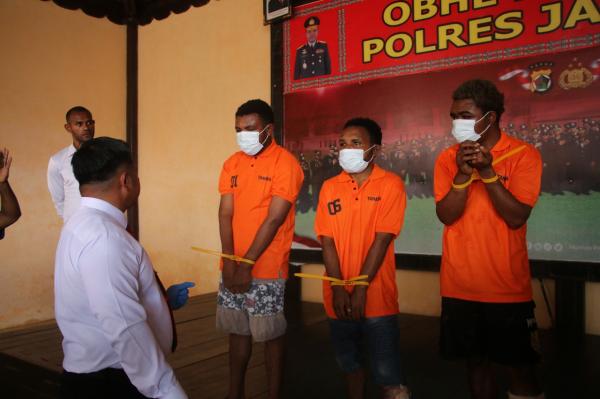 Polisi Ungkap 3 Pelaku Begal Tewaskan Driver Ojek Online di Sentani