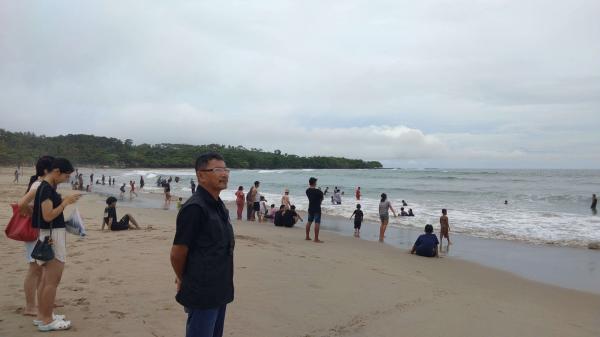 Gelombang Capai 4 Meter, Balawista Peringatkan Bahaya di Pantai Ciantir dan Goa Langir