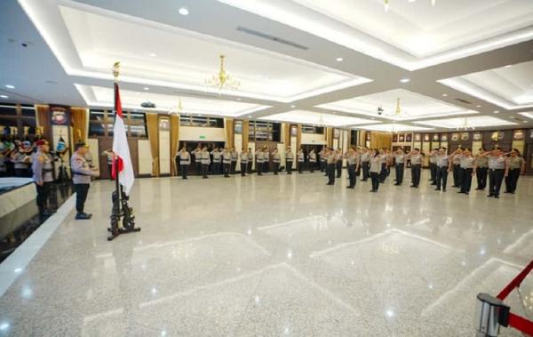 27 Perwira Tinggi Polri Naik Pangkat, 4 Pati Jadi Komjen