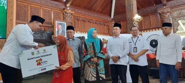 Baznas Gelontor Hampir Rp 1 Miliar untuk Puluhan Pelaku UMKM Jepara