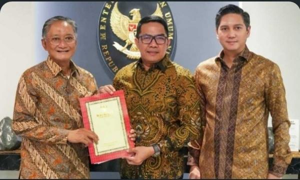 Samarinda Serius Tangani Banjir, Wali Kota Andi Harun Kunjungi Kementerian PU bersama Budisatrio