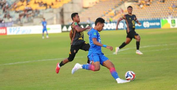Stadion Rumbai Mendidih! PSPS Gilas Sriwijaya FC 