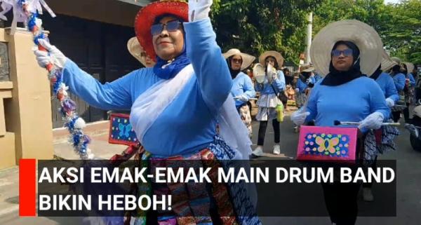 Video: Aksi Emak-Emak Main Drum Band dari Perabotan Dapur di Karnaval Bikin Heboh!