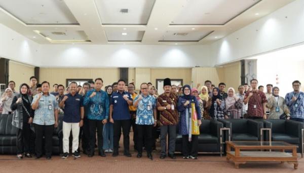 Wali Kota Cilegon Dorong Profesionalisme Media Lewat Forum Kemitraan dan Program UKW