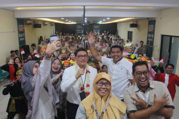Bekali Wawasan Dunia Maritim, Pelajar SMA Belajar Logistik dan Operasi Pelabuhan Modern