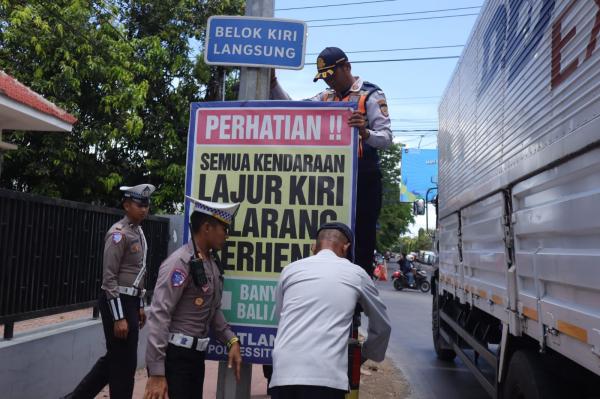 Jalur Pantura Terganggu, Polres Situbondo Tutup Sementara Jalan WR Supratman dan Jalan Sucipto