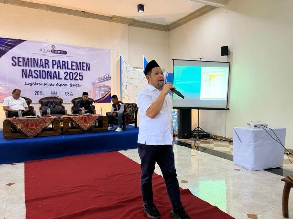 Balik Kampus, Legislator Gus Abduh Semangati Mahasiswa Unhasy Tebuireng untuk Bangun Bangsa