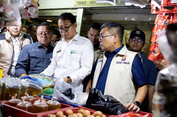 Satgas Pengendalian Harga Beras Jatim Sidak Pasar di Surabaya, Pastikan Harga di Bawah HET