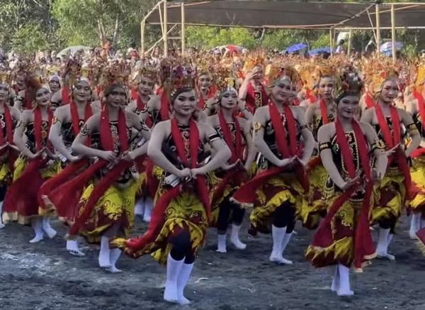 KAI Daop 8 Surabaya Operasikan KA Mutiara Timur Tambahan, Dukung Festival Gandrung Sewu