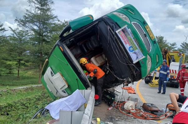 6 Fakta Kecelakaan Maut Bus Rombongan Wisatawan Semarang di Tol Pemalang, Nomor 5 Mencekam