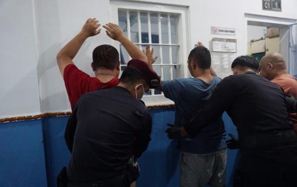 Lapas Cikarang Gelar Razia Dadakan di Blok Napi, Ini Barang-barang yang Ditemukan