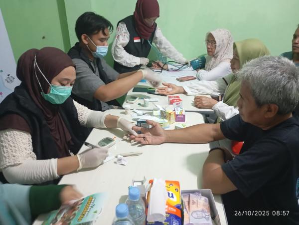 Semangat Santri di Surabaya: Jalan Sehat Bareng dan Bagi Mushaf Al-Qur’an Saat Hari Santri Nasional