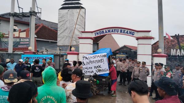 Warga Manggungan Indramayu Tuntut Transparansi Dana Desa, Desak Audit BUMDes