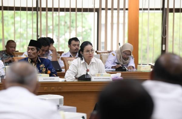 Rakor Bersama Gubernur, Agustina Usulkan Penambahan Pompa dan Pengerukan Kolam Retensi