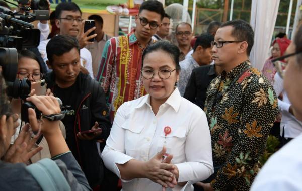 Tindak Lanjut Aspirasi Masyarakat, Wali Kota Semarang Minta Diskominfo Aktifkan Kembali Internet Mon