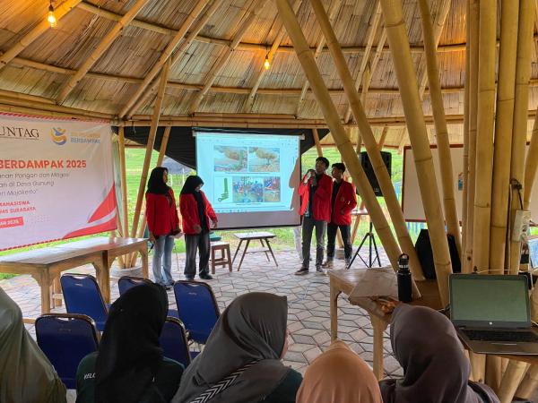 Tingkatkan Kualitas UMKM Terasi, Dua Kampus Lintas Negara Kolaborasi Buat Inovasi di Surabaya