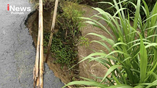 Himpunan Mahasiswa Tutar Desak Pemkab Polman Segera Perbaiki Jalan Rusak di Kecamatan Tutar