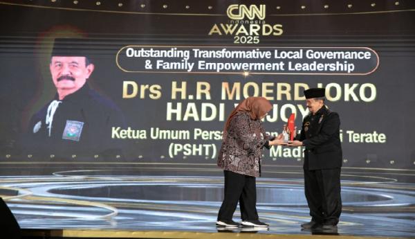 Pengabdian Berbuah Penghargaan, Moerdjoko HW Harumkan SH Terate