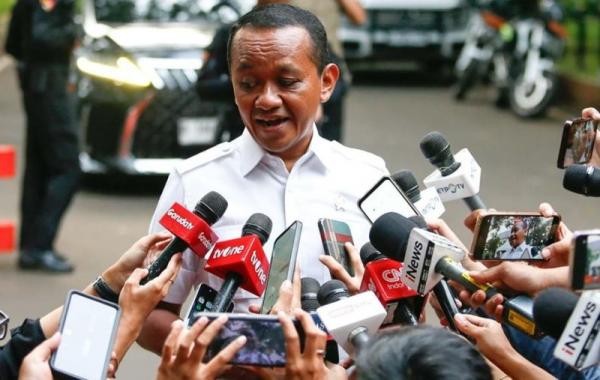 Menteri Bahlil Nyatakan Setop Impor Solar Mulai Tahun Depan