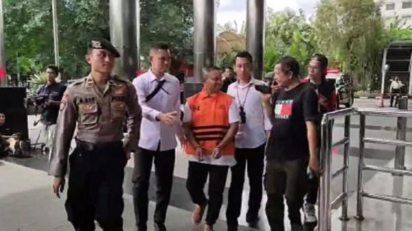 KPK Tetapkan Gubernur Riau Abdul Wahid Tersangka Korupsi Fee Proyek Rp4,6 Miliar, Langsung Ditahan!