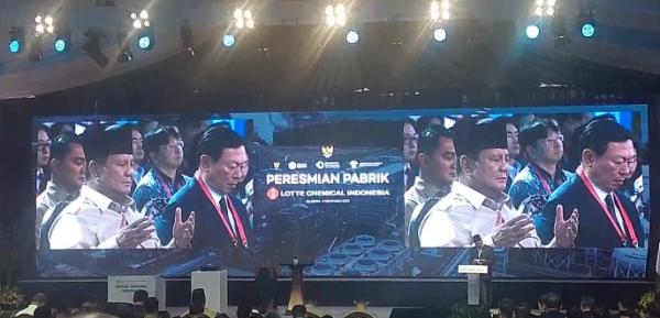 Presiden Prabowo Resmikan PT Lotte Chemical Indonesia di Cilegon