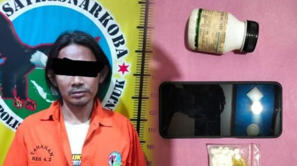 Polisi Gerebek Rumah Petani di Nganjuk, Amankan 570 Butir Pil LL