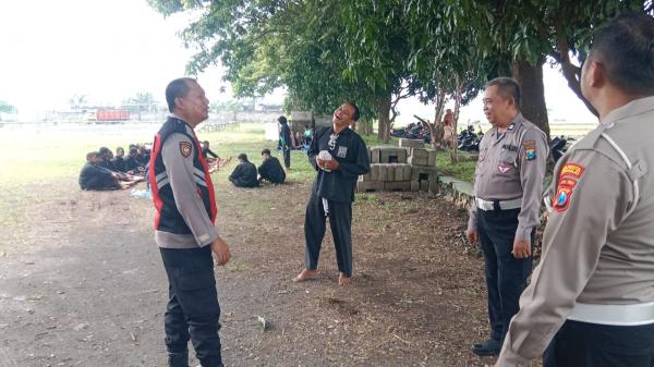 Kapolsek Balongbendo Sidoarjo Imbau Pesilat Tidak Konvoi Usai Latihan Bersama