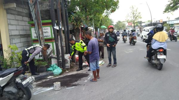 Kecelakaan Maut di Jalan Lettu Suwolo Bojonegoro, Pemotor Muda Tewas Setelah Tabrak Pickup
