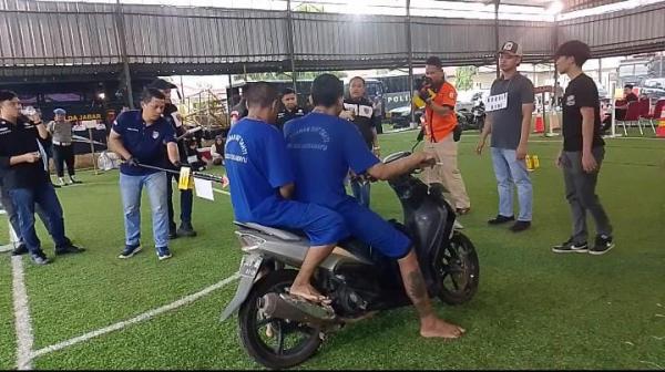 Polisi Beberkan Kronologi Lengkap Pembunuhan Satu Keluarga di Indramayu, Total 90 Adegan Diperagakan