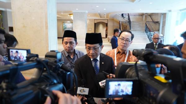 Viral Gus Elham Cium Anak, Menag Tegaskan Tidak Ada Toleransi untuk Tindak Pelecehan