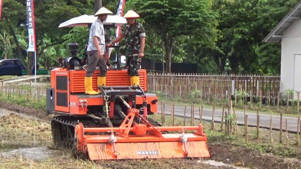 Gerakan Pangan Terpadu Lanud Adi Soemarmo Dapat Suntikan Alsintan Baru