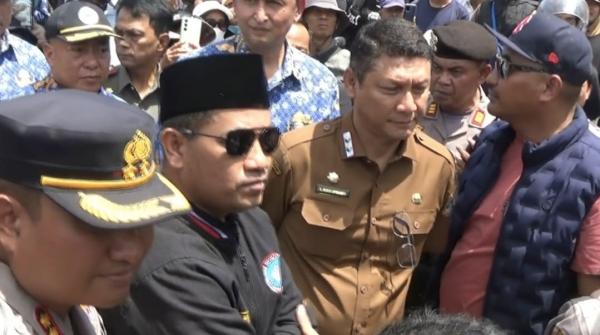 Aksi Blokade Jalan Memanas, Ini Janji Besar Pemprov Banten ke Warga Bojonegara–Puloampel