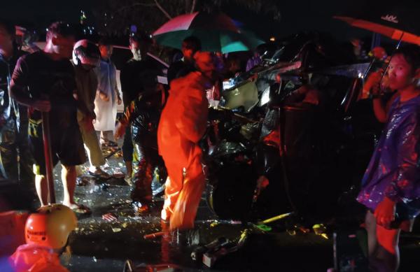 Kecelakaan Maut Pikap Dan Truk di Jalur Arteri Jombang: 2 Nyawa Melayang, Satu orang Kritis