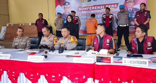 Kesal Ditagih Hutang, Bunuh Rekan Bisnis dan Buang Mayatnya di Arteri Porong