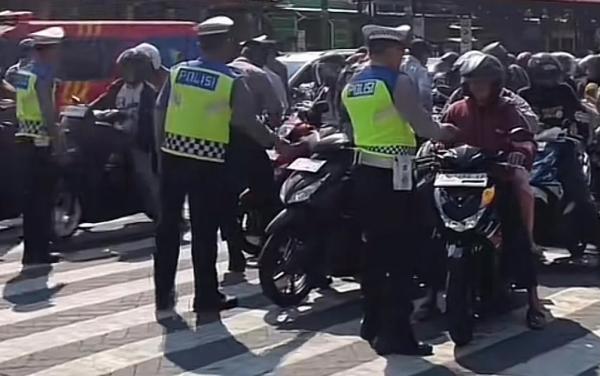 Operasi Zebra 2025 dan Wajah Polisi Lalu Lintas Kita