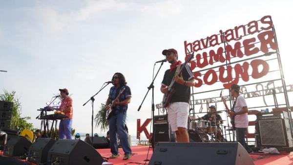 Festival Summer Sound, Menikmati Keindahan Pantai dengan Iringan Musik Santai