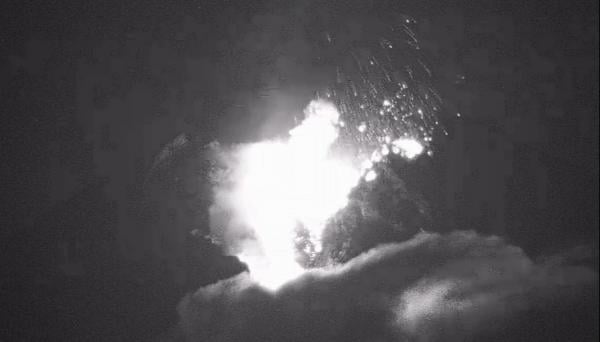 Empat Hari Pasca Erupsi, Aktivitas Seismik Gunung Semeru Masih Sangat Tinggi