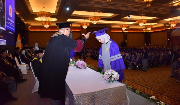 IBI Kesatuan Bogor Wisuda 649 Lulusan, Tegaskan Komitmen pada Pendidikan Berstandar Internasional