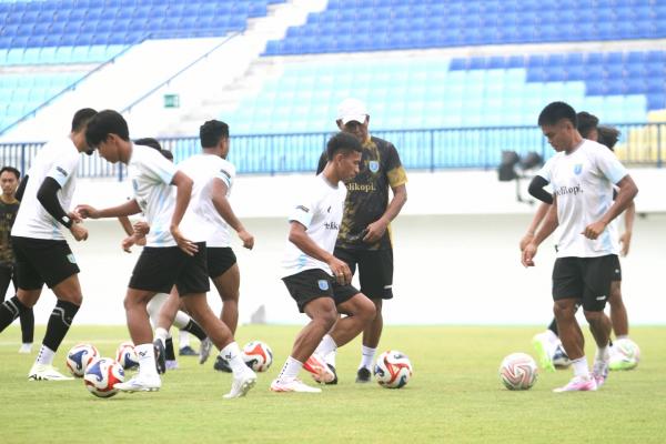 Pemain Persela Diliburkan Selama Jeda Kompetisi karena SEA Games 2025