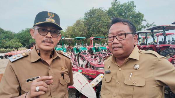 Indramayu Terima Bantuan Alat Pertanian, Wabup Syaefudin: Angin Segar untuk Petani