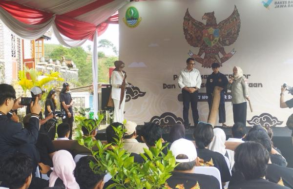 Kesbangpol Jabar Soroti Ancaman Paham Terorisme yang Menyasar Kalangan Pelajar