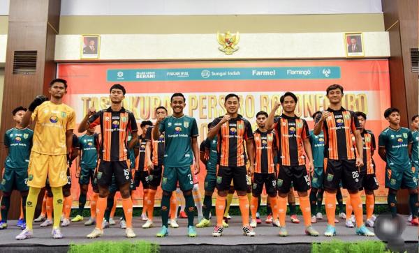 Luncurkan Skuad dan Jersey Baru! Persibo Kejar Target Liga 2 Musim Ini