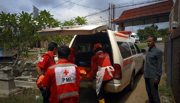 Geger, Mayat Perempuan Membusuk Ditemukan di Makam Sukomarto Sragen