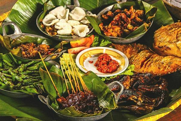 Rekomendasi Tempat Makan Sunda di Bandung yang Wajib Masuk List Liburanmu