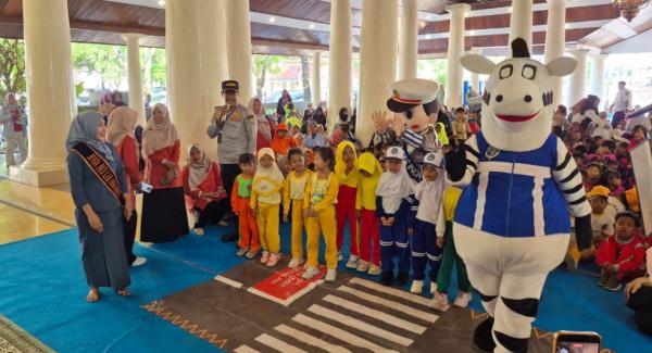 Bunda PAUD dan Dishub Indramayu Kolaborasi Tanamkan Kesadaran Berlalu Lintas untuk Anak Usia Dini