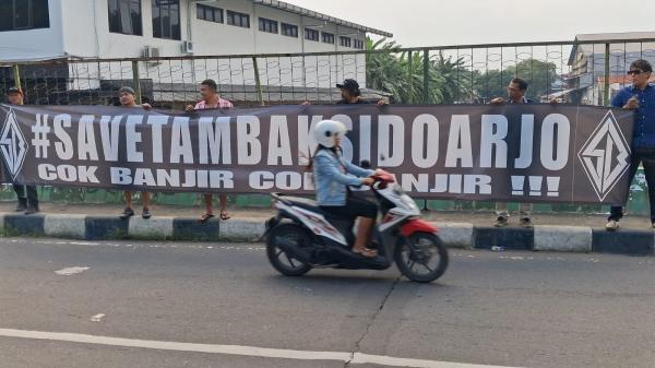 Warga Pesisir Sidoarjo Terjebak Banjir Rob Dua Kali Sebulan, Ini yang Dikatakan KOJ