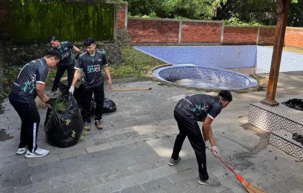 Kegiatan Kebersihan Kawasan Religi Sunan Giri Dukung Pelestarian Sejarah dan Lingkungan