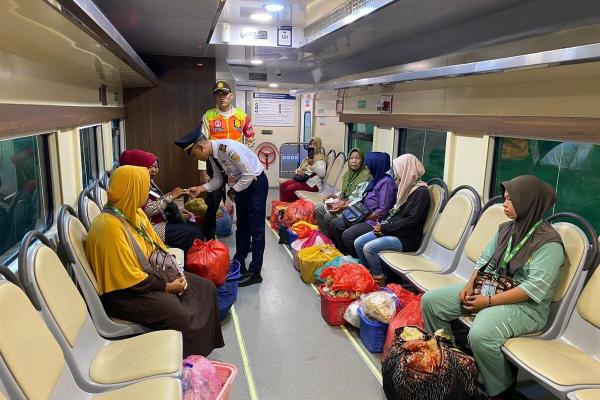 Kereta Petani dan Pedagang Mulai Beroperasi, 87 Pengguna Manfaatkan Layanan di Hari Perdana