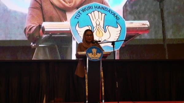 Fakta Mengejutkan, Cucu Bung Karno Ungkap 12.517 Anak Surabaya Drop Out atau Tidak Sekolah!