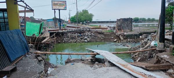 Warga Sedati Kecewa, Jembatan Gisik Hingga Kini Belum Diperbaiki Pemkab Sidoarjo